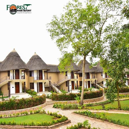 Forest Park Resort Buloba Esterno foto