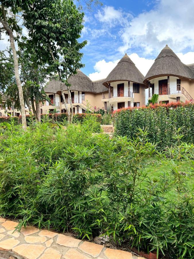 Forest Park Resort Buloba Esterno foto