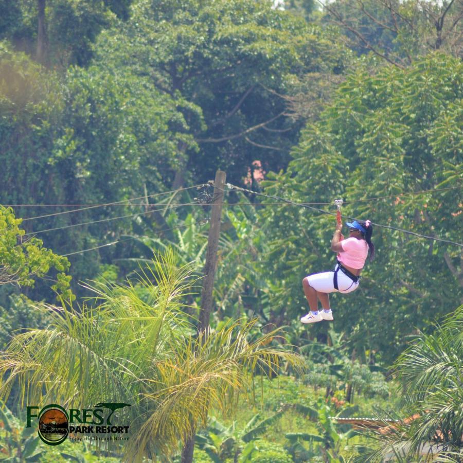 Forest Park Resort Buloba Esterno foto