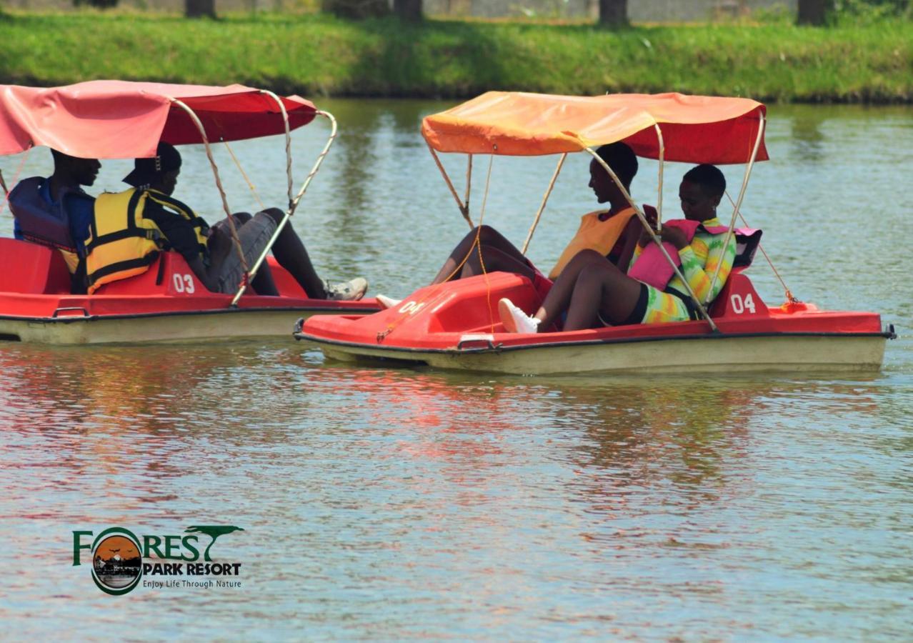 Forest Park Resort Buloba Esterno foto