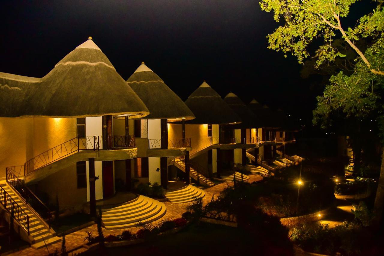 Forest Park Resort Buloba Esterno foto